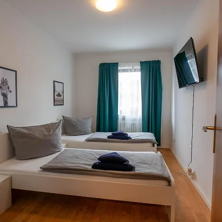 Bookandstay24 3 Zimmerferienwohnung Mit Balkon, Kueche Und Parkplatz * 오베르츠하우젠
